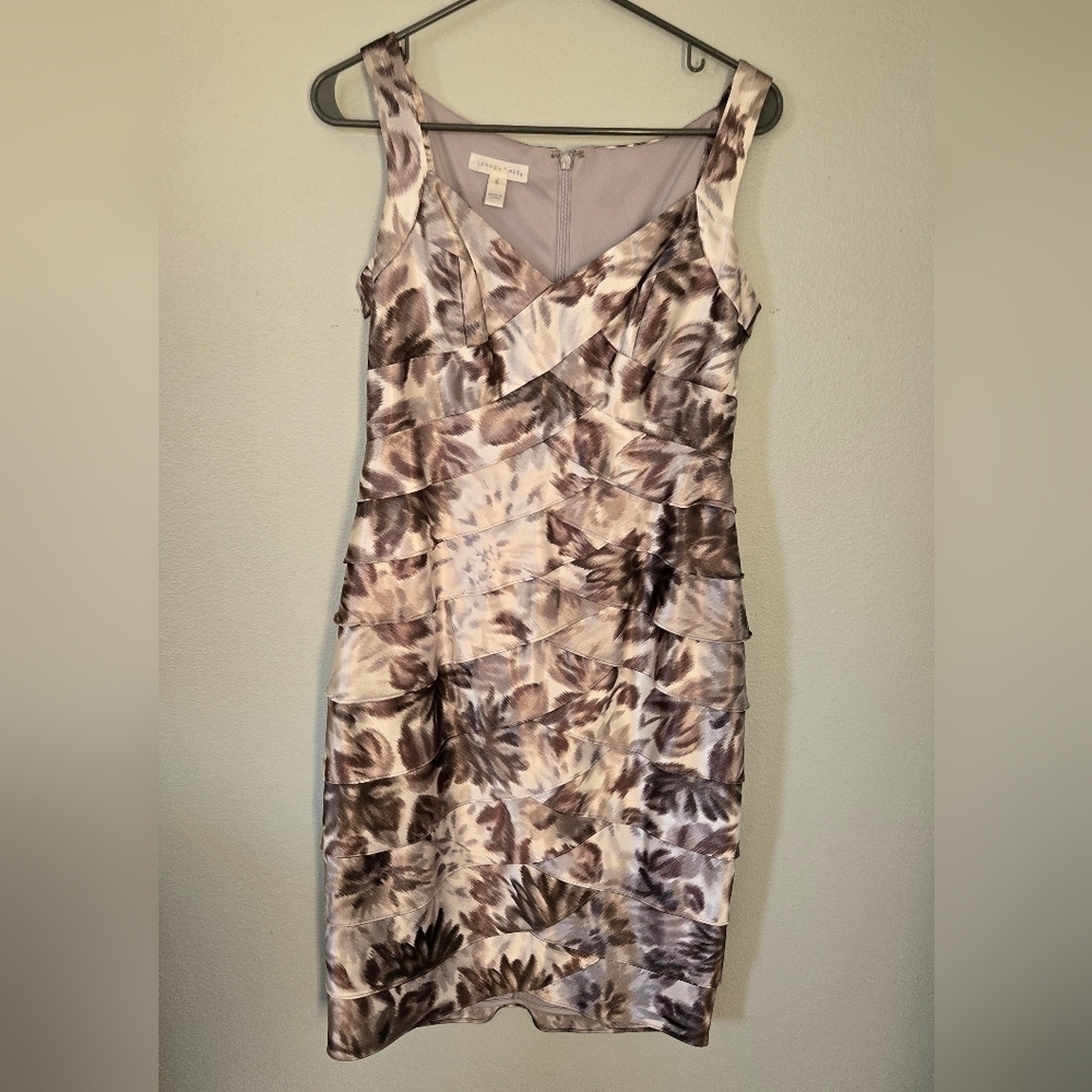 London Times Gray Floral Sheath Dress Size 6